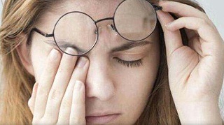 经常揉眼睛的危害极大，如何保护眼睛？